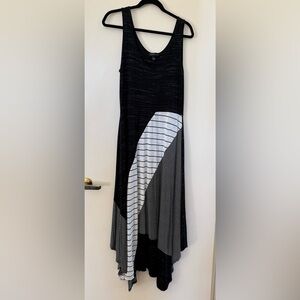 Spenser Jeremy Tank Asymmetrical Bottom Print Maxi Dress in Size Large